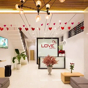 Love Hotel Нячанг